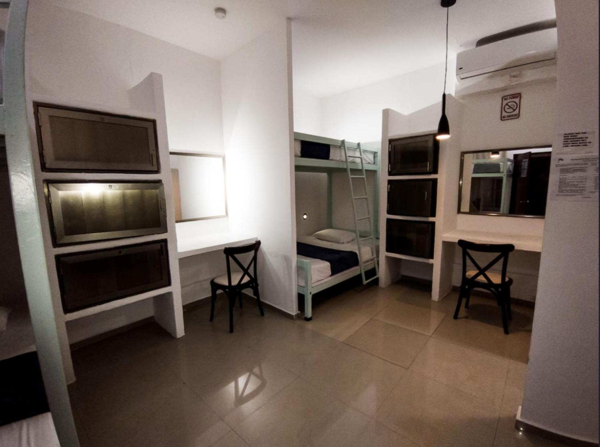 Hostal Del Mar Playa del Carmen Exterior photo